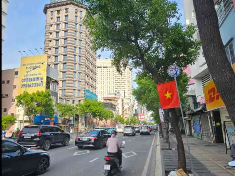 Nhà góc 3 mặt tiền, 5 tầng, sinh lời siêu hấp dẫn... Bán nhà mặt phố tại Xuân Hòa, Hồ Chí Minh 01