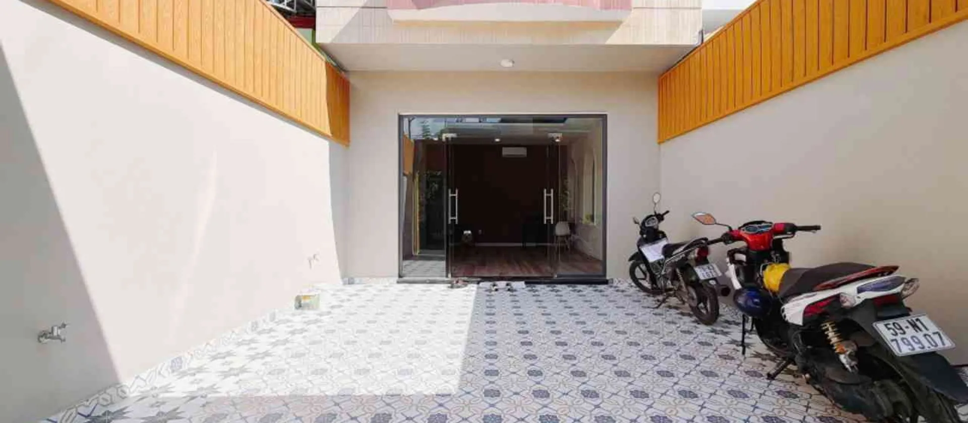 Bán nhà mặt phố 3 tầng tại Tân Quy, Quận 7, diện tích 95.4 m2, giá 19 tỷ - 0934 194 634 Em Quý... Bán nhà mặt phố tại Tân Hưng, Hồ Chí Minh 01