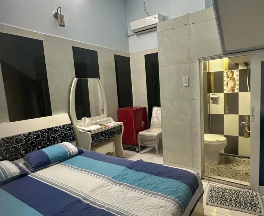 Bán nhà mặt phố 4 tầng khu vực Quận 8, diện tích 80m2, pháp lý đầy đủ... Bán nhà mặt phố tại Bình Đông, Hồ Chí Minh 01