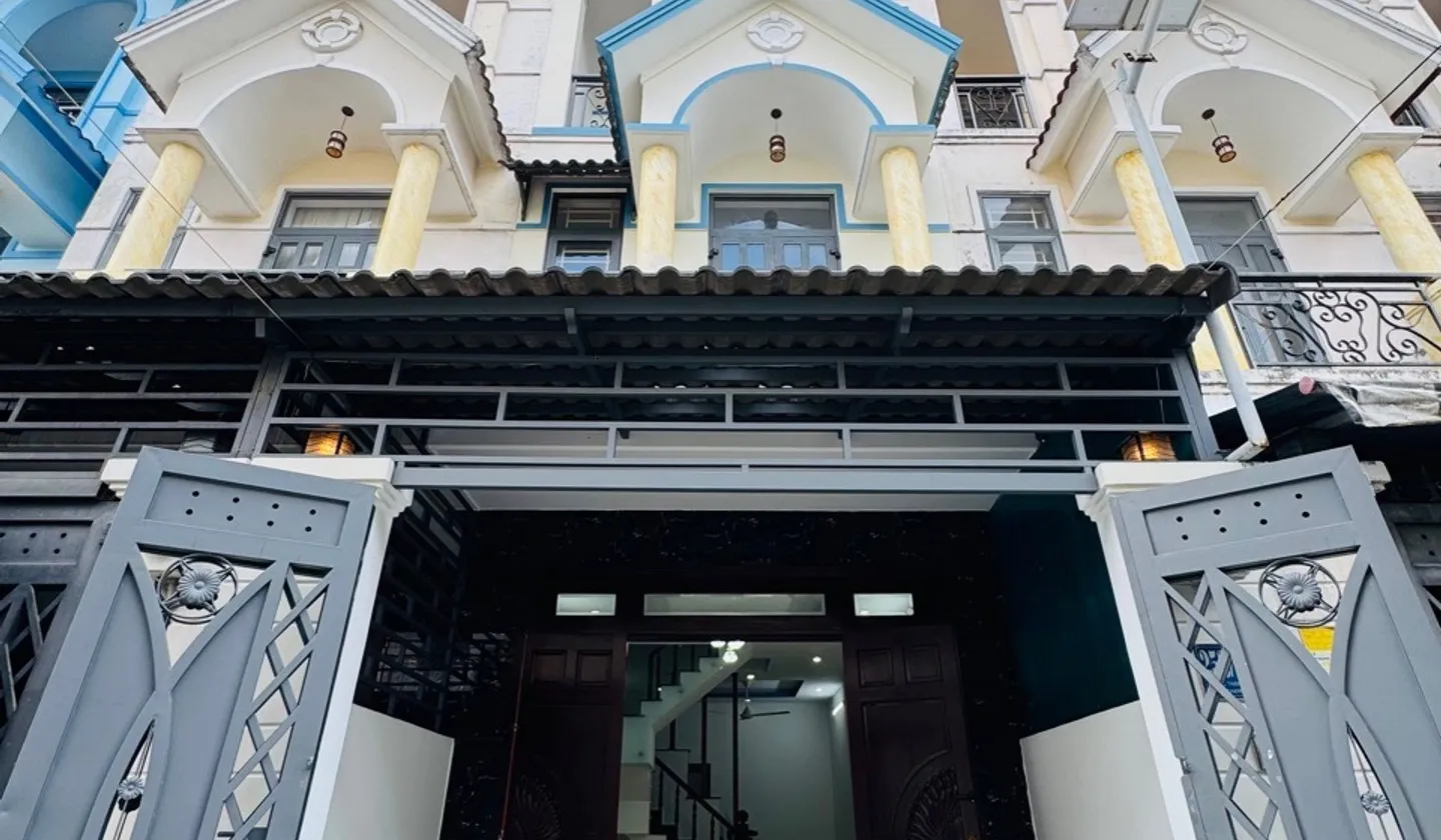 Nhà 3 tầng, 4 phòng ngủ tại Thạnh Lộc - Cơ hội vàng cho gia đình hiện đại... Bán nhà riêng tại An Phú Đông, Hồ Chí Minh 01
