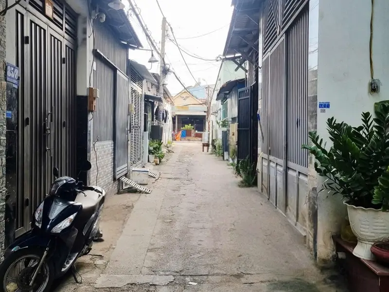 Cơ hội hiếm có sở hữu nhà riêng 2 tầng giá tốt tại Quận 12... Bán nhà riêng tại Trung Mỹ Tây, Hồ Chí Minh 01