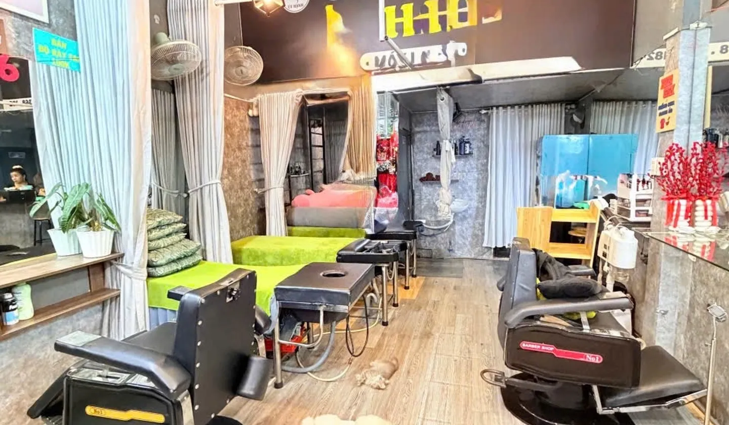Nhà mặt phố 2 tầng giá tốt Quận 11 – Cơ hội đầu tư hiếm có... Bán nhà mặt phố tại Tân Phú, Hồ Chí Minh 01