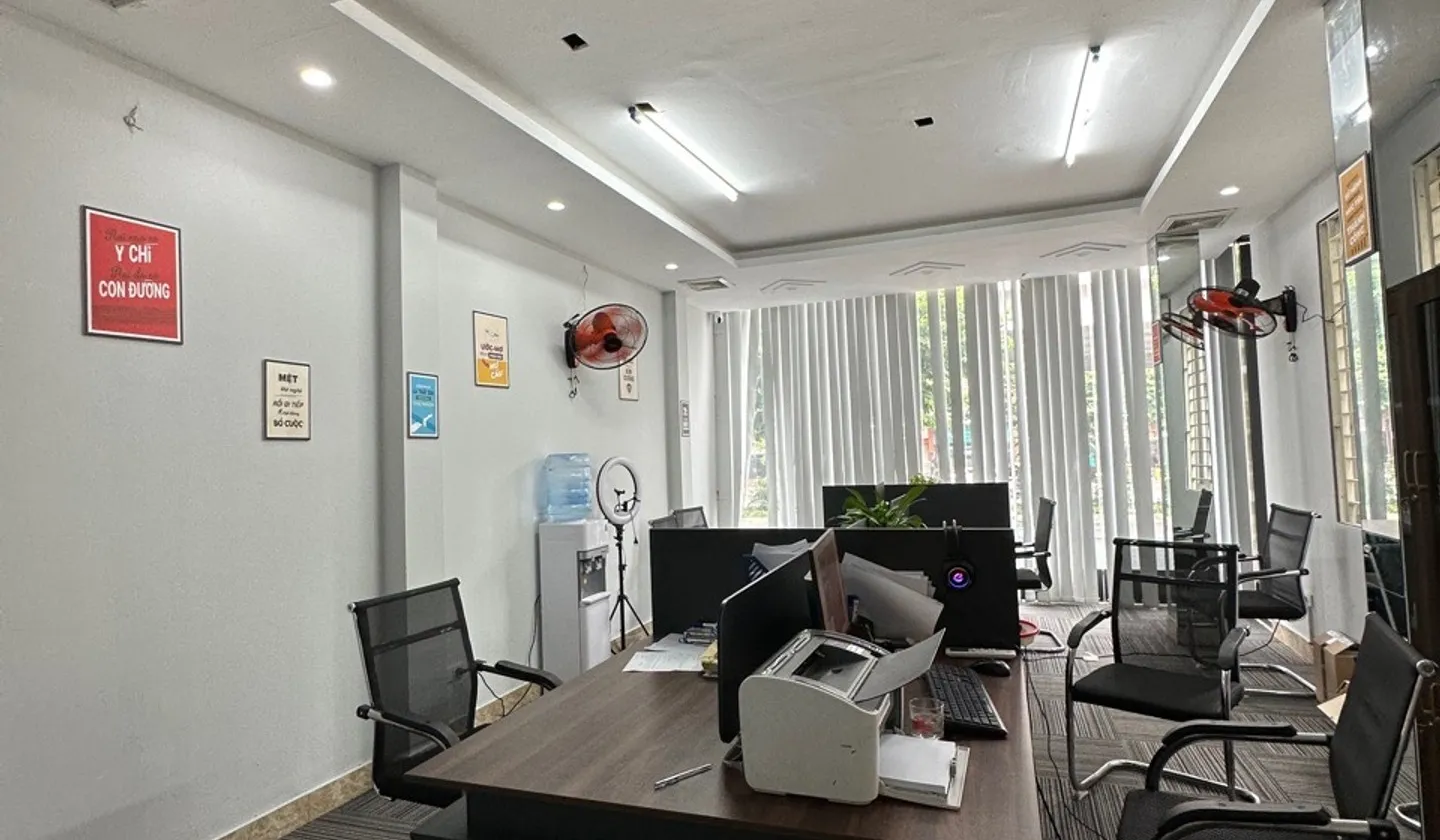Bán nhà mặt phố đường Phạm Văn Đồng, diện tích sử dụng 50m2, 4 tầng... Bán nhà mặt phố tại Cầu Giấy, Hà Nội 01