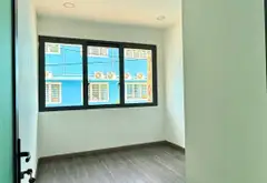 Mặt tiền đường mà giá trong hẻm. Nhà mới chỉ dọn vào ở. Nở hậu tài lộc... Bán nhà mặt phố tại Bảy Hiền, Hồ Chí Minh 05