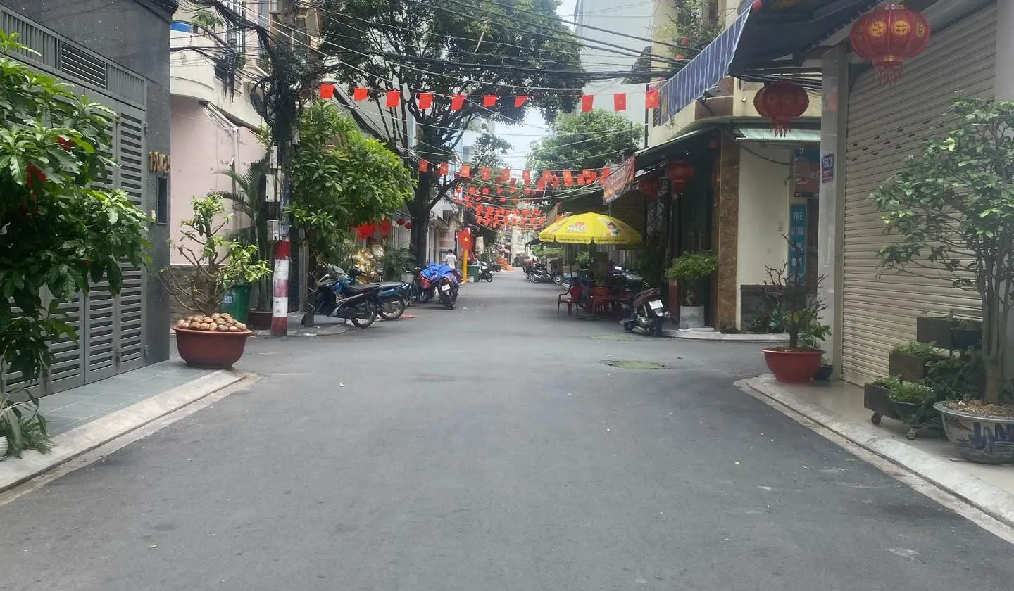 Tòa nhà CHDV 2 mặt tiền đường 8m Phạm Văn Bạch, gần sân bay Tân Sơn Nhất, 20 phòng ngủ... Bán nhà riêng tại Tân Sơn, Hồ Chí Minh 01