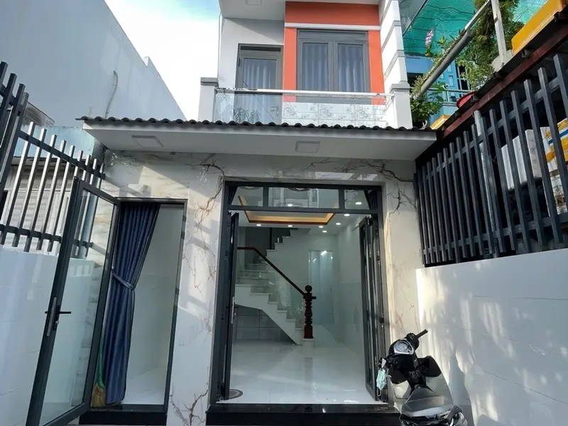 HÀNG HIẾM M.Ặ.T TI..ỀN BÌNH ĐÔNG QUẬN 8 – 3 TẦNG BTCT XE HƠI ĐẬU TRONG NHÀ-NHỈNH 5TY... Bán nhà mặt phố tại Phú Định, Hồ Chí Minh 01