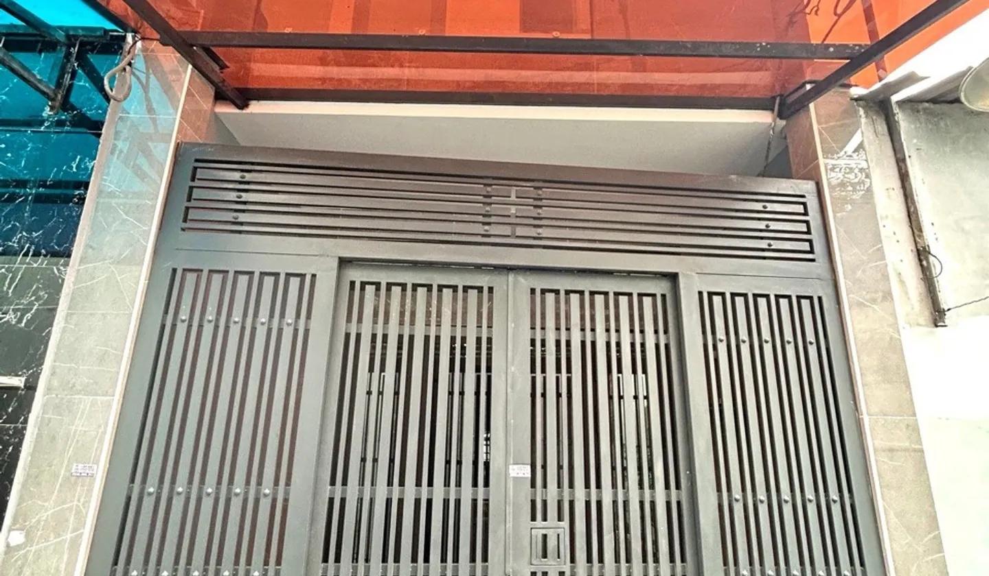NHÀ LÝ CHIÊU HOÀNG - Q6 - 32M2 -3 TỶ HƠN - VÀO Ở NGAY... Bán nhà riêng tại Bình Phú, Hồ Chí Minh 01