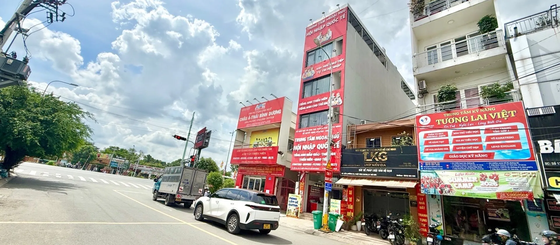 Bán nhà Hiệp Bình 3 tầng mặt tiền kinh doanh ngay Gigamall khu ven sông Phạm Văn Đồng... Bán nhà mặt phố tại Hiệp Bình, Hồ Chí Minh 01