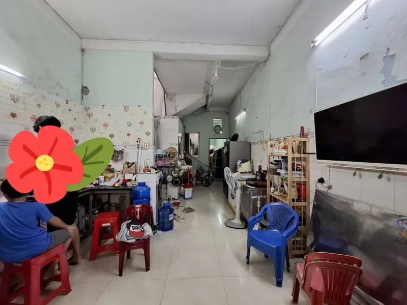 Nhà 7 phòng ngủ tiện nghi ngay chợ vải Tân Bình, giá hot giảm sâu... Bán nhà riêng tại Tân Hòa, Hồ Chí Minh 01