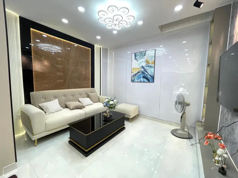 Bán nhà 5 tầng 43m2, đường số 8, giá 7.6 tỷ, ô tô vào nhà... Bán nhà riêng tại Thông Tây Hội, Hồ Chí Minh 01