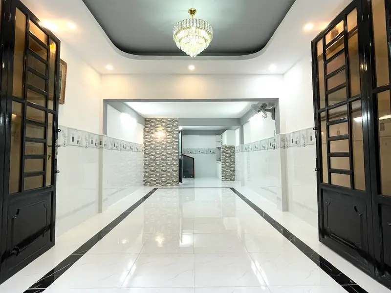 NHÀ 3 TẦNG BTCT -THÁI PHIÊN Q11- 43M² - SỔ VUÔNG & HOÀN CÔNG ĐỦ- CÁCH VÀI BƯỚC RA MẶT TIỀN- 6.98TỶ... Bán nhà mặt phố tại Minh Phụng, Hồ Chí Minh 01