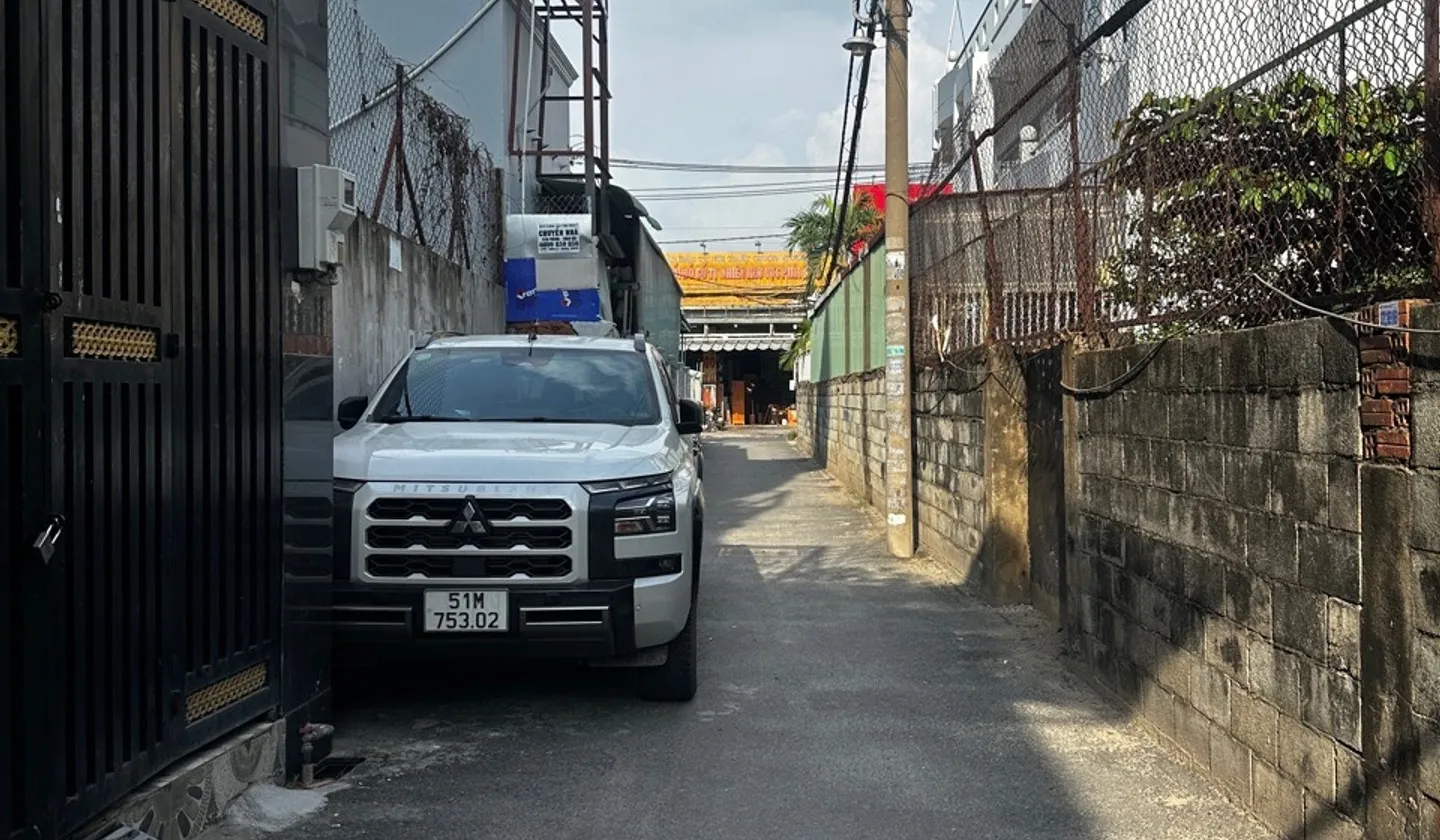 Nhà _ hẻm xe hơi _ Giá lô đất _ 4.3  17.5 _ nhà mới... Bán nhà riêng tại Tân Thới Hiệp, Hồ Chí Minh 01