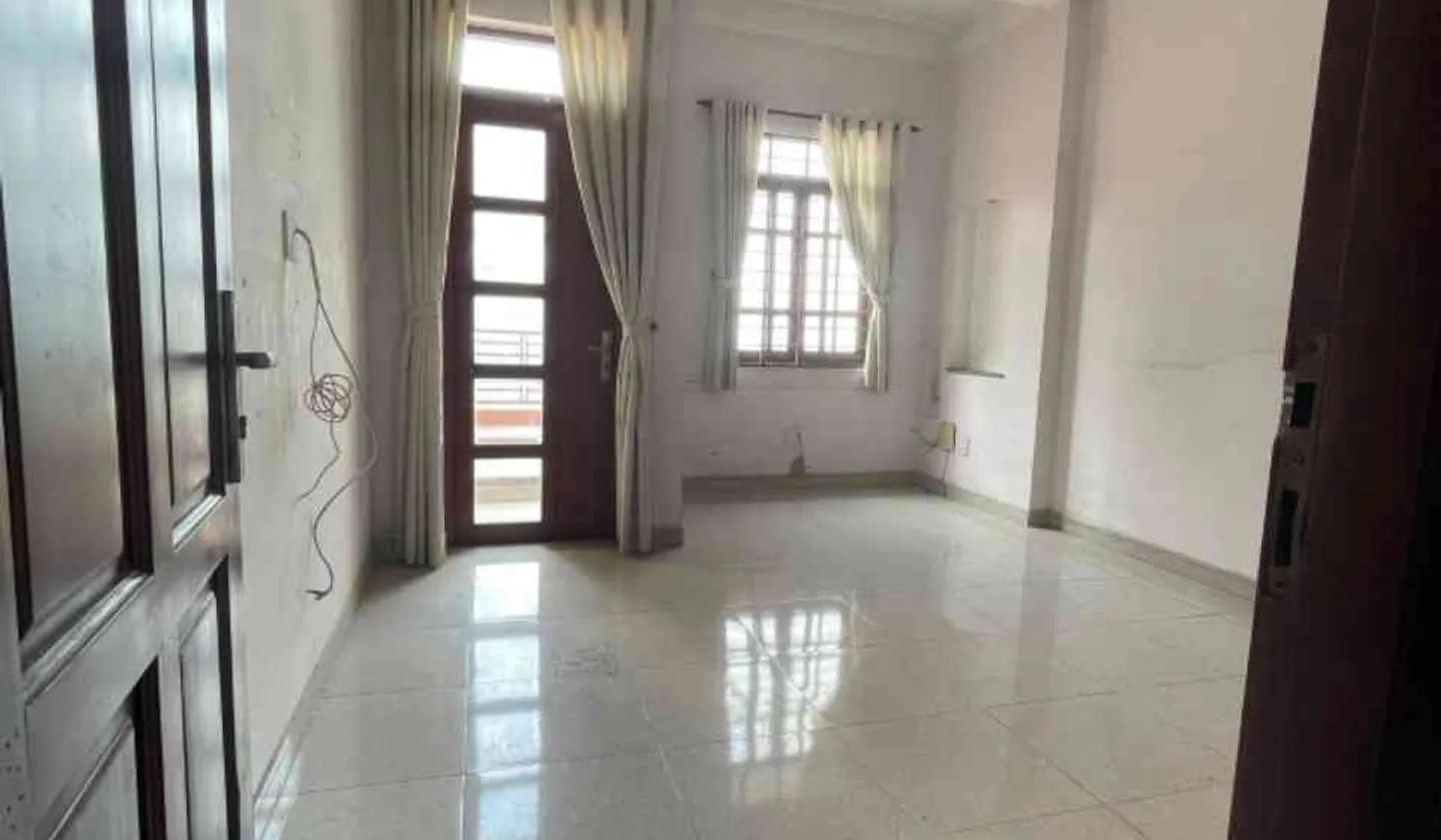 Cơ hội sở hữu nhà 3 tầng đẹp tại Tân Thới Nhất với giá tốt không thể bỏ lỡ... Bán nhà riêng tại Đông Hưng Thuận, Hồ Chí Minh 01