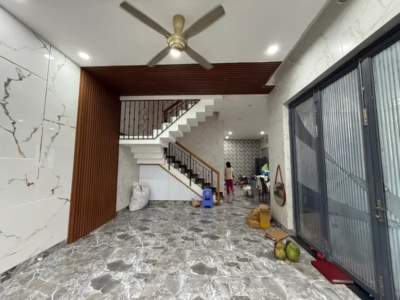 Biệt thự 3 tầng mặt tiền rộng 7m quận 9 giá 9,8 tỷ... Bán owner_side tại Tân Phú, Hồ Chí Minh 01