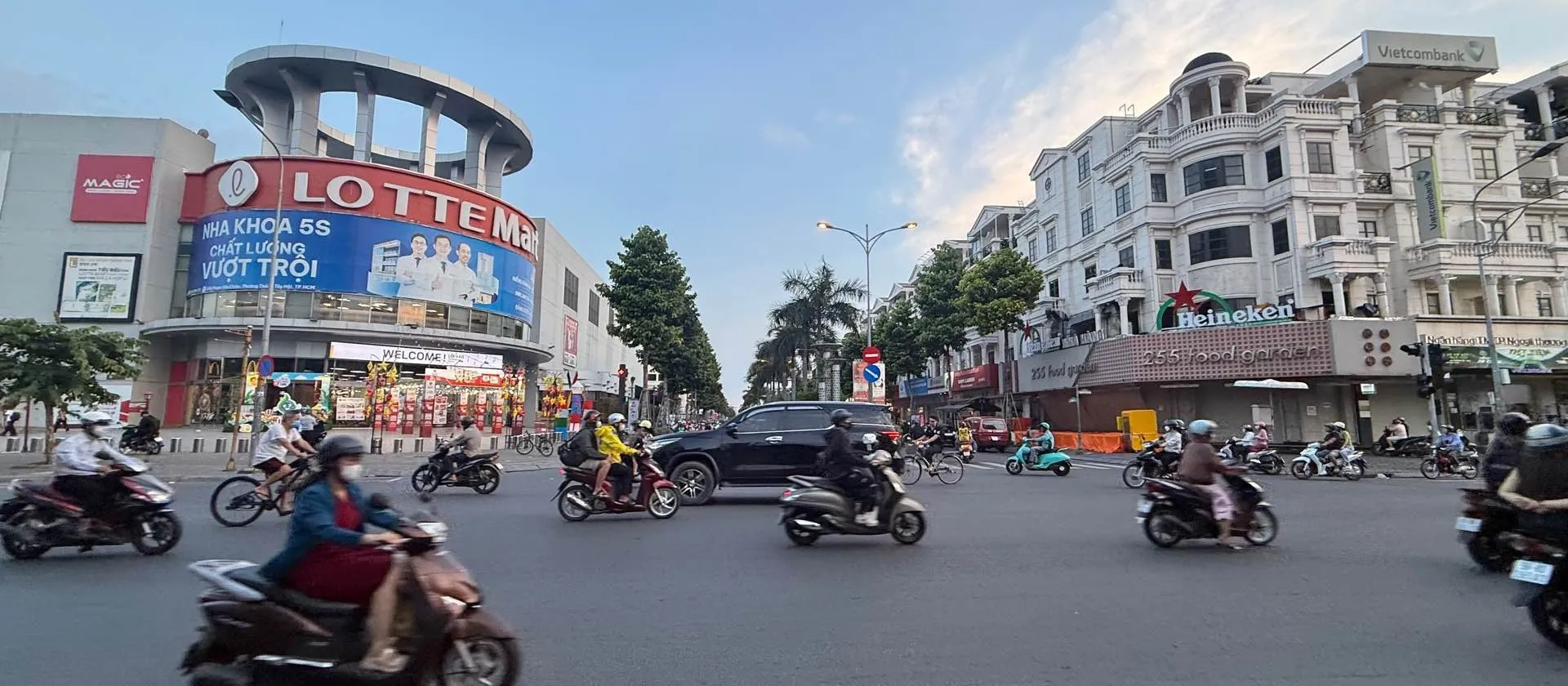 Biệt thự ngang lớn ngay trung tâm quận Gò Vấp - Cơ hội hiếm có... Bán nhà riêng tại An Hội Đông, Hồ Chí Minh 01