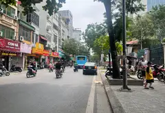 Nhà mặt phố đắc địa trung tâm Hoàn Kiếm với mặt tiền rộng 8.5m, cơ hội xây dựng tòa nhà hiện đại... Bán nhà mặt phố tại Hai Bà Trưng, Hà Nội 02