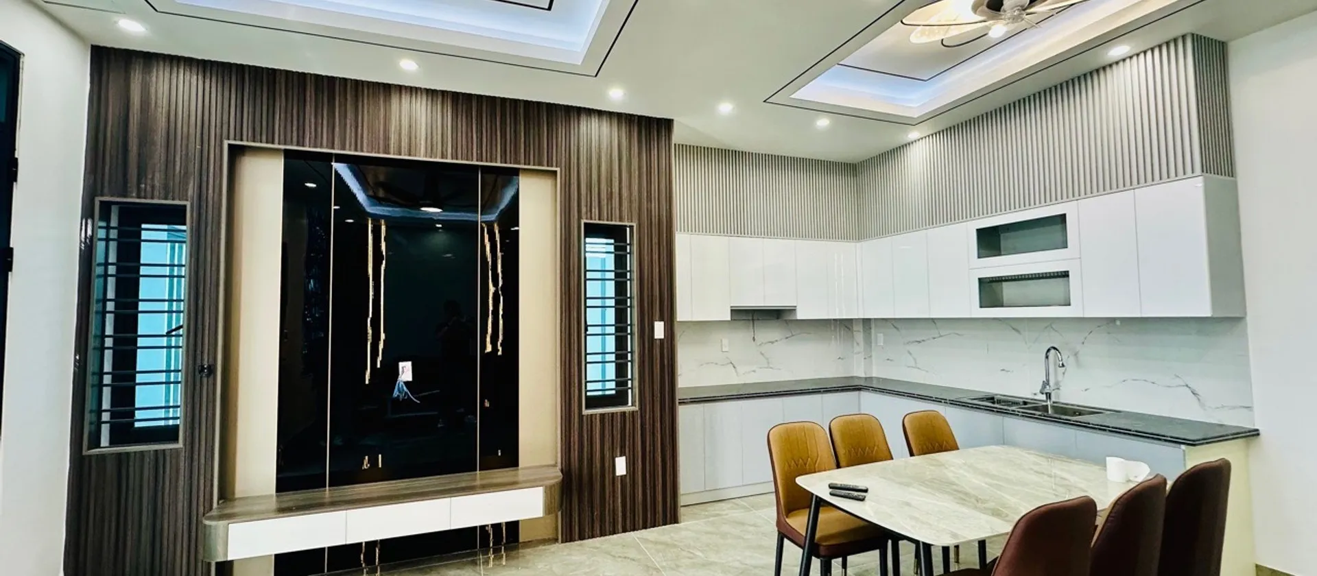 Nhà góc rộng mát rượi, gara ô tô riêng tiện lợi tại An Dương... Bán nhà riêng tại An Hải, Hải Phòng 01