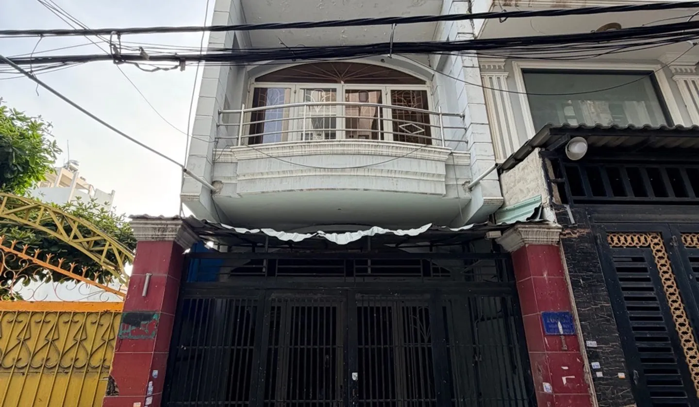 Bán nhà riêng 2 tầng tại phường với pháp lý chuẩn, mặt tiền 3.8m... Bán nhà riêng tại Phú Thọ Hòa, Hồ Chí Minh 01