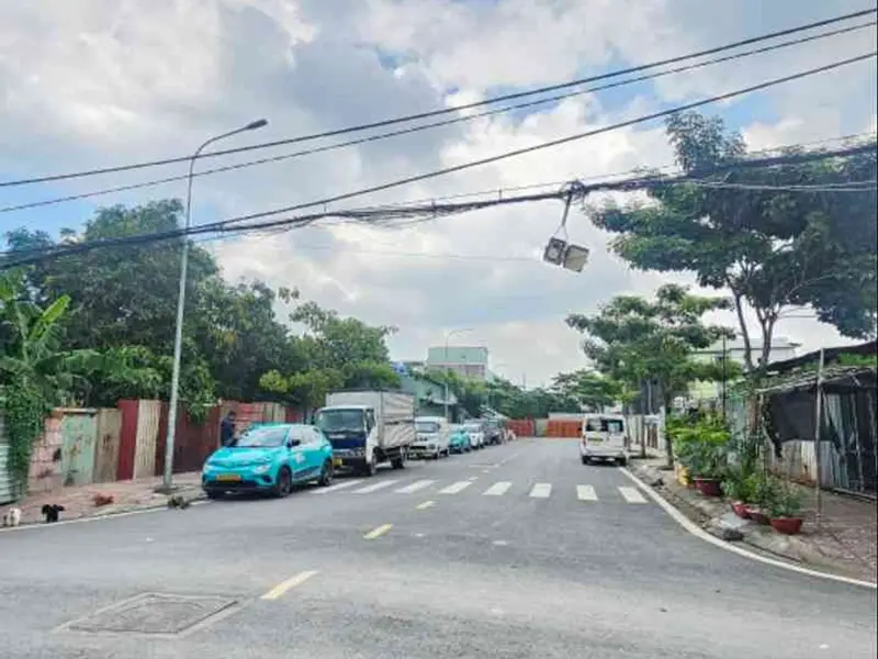 Cơ hội hiếm có sở hữu nhà lô góc 3 mặt tiền • 4x19M • vị trí kinh doanh đắc địa tại Phường An Lạc... Bán nhà riêng tại An Lạc, Hồ Chí Minh 01