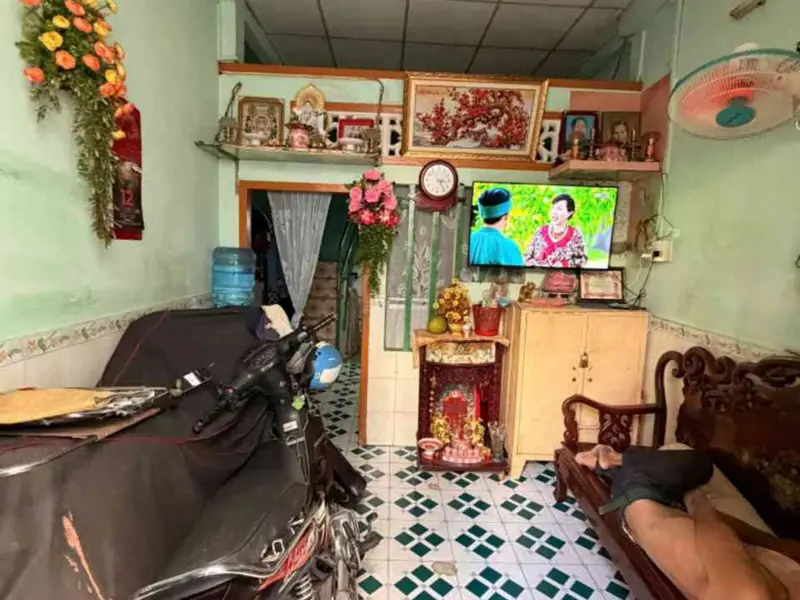 Nhà Góc 2 Tầng Sát Khu Kinh Doanh Sầm Uất... Bán nhà riêng tại Hòa Bình, Hồ Chí Minh 01
