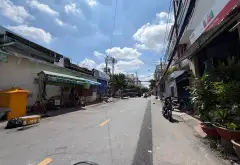 ☘️ MẶT tiền 𝑯𝒂̀𝒏 𝑯𝒂̉𝒊 𝑵𝒈𝒖𝒚𝒆̂𝒏 -Q11 cũ - Vừa ở vừa kinh doanh đỉnh cao 😍... Bán nhà mặt phố tại Minh Phụng, Hồ Chí Minh 02