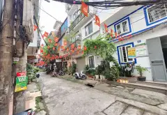 Bán nhà riêng sổ đỏ diện tích sổ 18 m sử dụng 25 m . 1 nhà ra ngõ ô tô tránh trước nhà vf3 đỗ cửa... Bán nhà riêng tại Hoàng Mai, Hà Nội 01