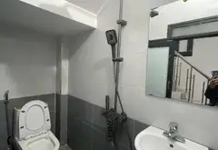 Cơ hội sở hữu nhà riêng 2 tầng hiếm tại Bùi Xương Trạch với giá 2,2 tỷ... Bán nhà riêng tại Khương Đình, Hà Nội 05