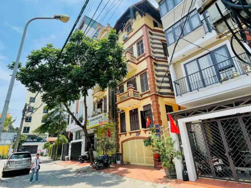 Nhà trung tâm Cầu giấy 100m.7 tầng.8.4 mt ,vỉa hè.oto tránh.41.5 tỷ.lh e:0362889659... Bán nhà riêng tại Nghĩa Đô, Hà Nội 01