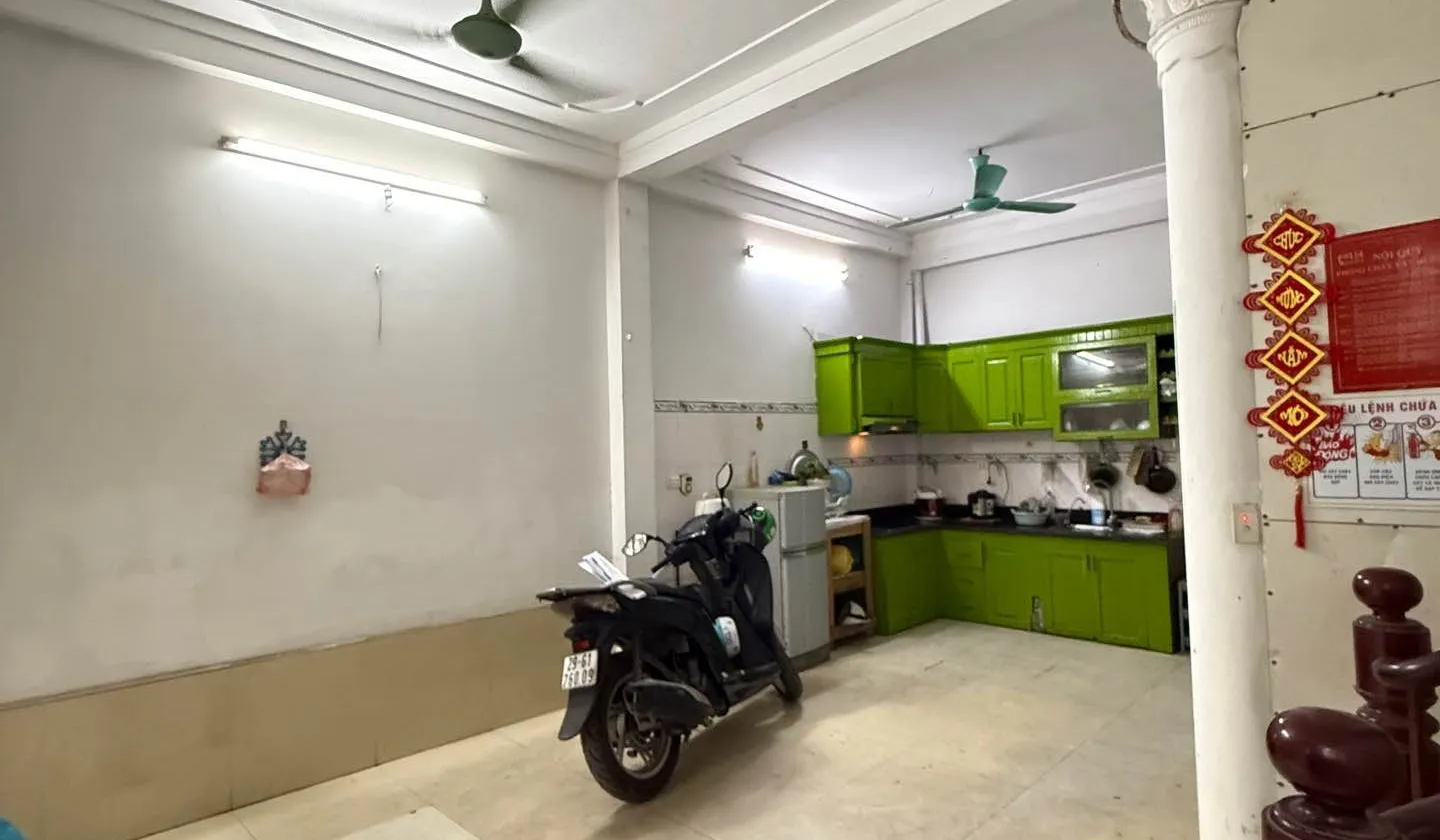 Bán nhà riêng 5 tầng 8 phòng tại Hoàng Liệt, mặt tiền rộng, phù hợp đầu tư cho thuê... Bán nhà riêng tại Hoàng Liệt, Hà Nội 01