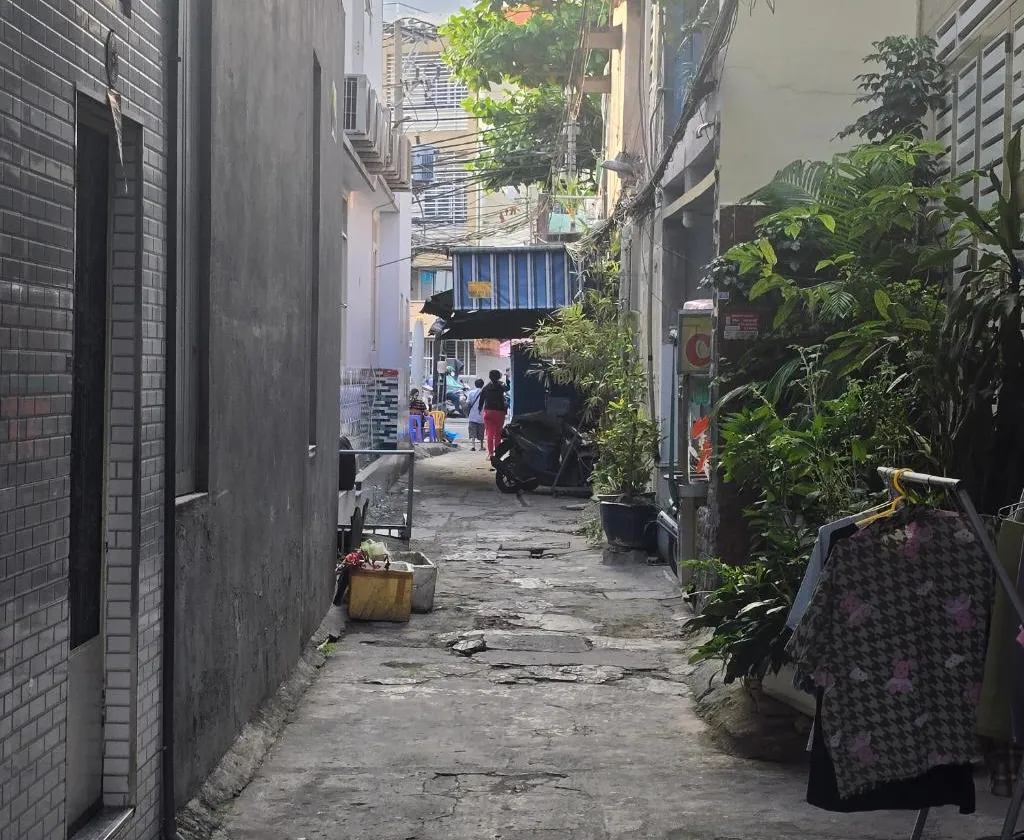 Cơ hội sở hữu nhà kiên cố hẻm xe hơi Nguyễn Thị Tần Quận 8 giá tốt... Bán nhà riêng tại Chánh Hưng, Hồ Chí Minh 01