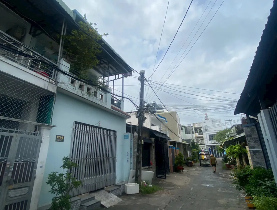 Bán nhà 2 tầng. 63m2.ngang 5m Hẻm oto tải. Sát mặt tiền đông Hưng thuận 5... Bán nhà riêng tại Đông Hưng Thuận, Hồ Chí Minh 01