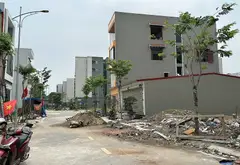 180M² TĐC TRUNG TÂM MÊ LINH – 2 MẶT THOÁNG – MT 11,25M
✨ Đất vuông vắn, vỉa hè rộng, ô tô đỗ thoải... Bán đất tại Mê Linh, Hà Nội 06