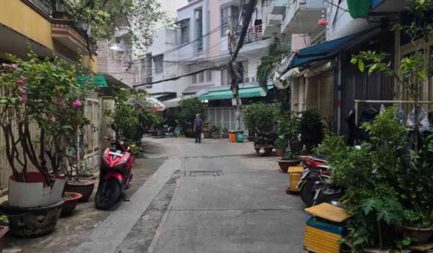 Nhà 2 tầng 25.9m2 giá nhỉnh 5.x tỷ tại Quận 4,... Bán nhà riêng tại Xóm Chiếu, Hồ Chí Minh 01