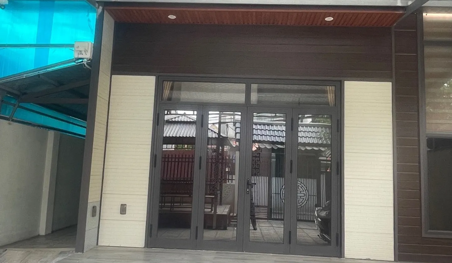 BÁN NHÀ 2TẦNG ĐẢN DỊ UY NỖ ĐÔNG ANH
DT 178M OTO 7CHỖ VÀO SÂN, KINH DOANH TỐT... Bán nhà riêng tại Đông Anh, Hà Nội 01