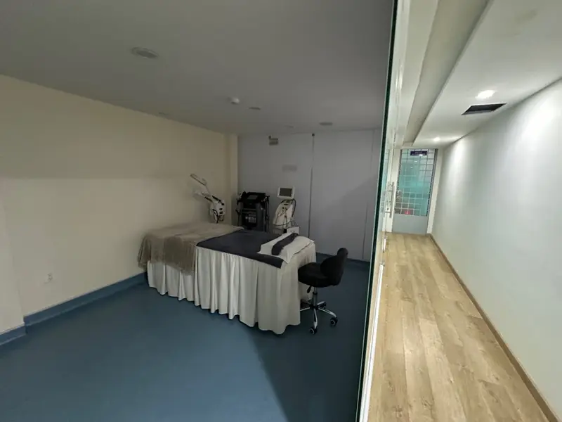 Bán nhà mặt phố vị trí vàng tại trung tâm với 4 tầng và diện tích 109,2 m²... Bán nhà mặt phố tại Hòa Hưng, Hồ Chí Minh 01