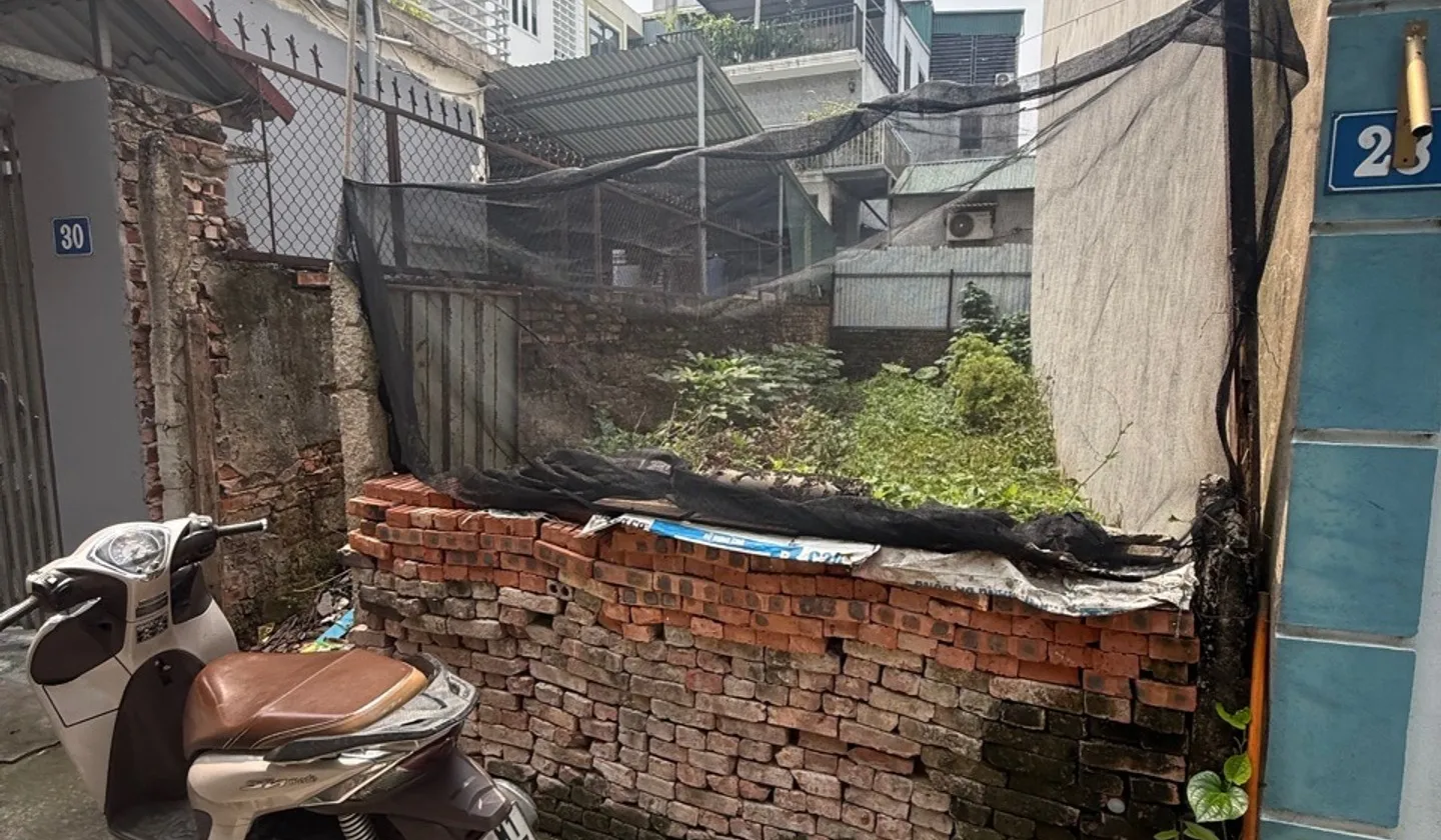 Đất trung tâm thanh trì 50m -mt 4 m
Vị trí đẹp, đường trước nhà thoáng rộng, cách đường ô tô 50m... Bán đất tại Nam Phù, Hà Nội 01