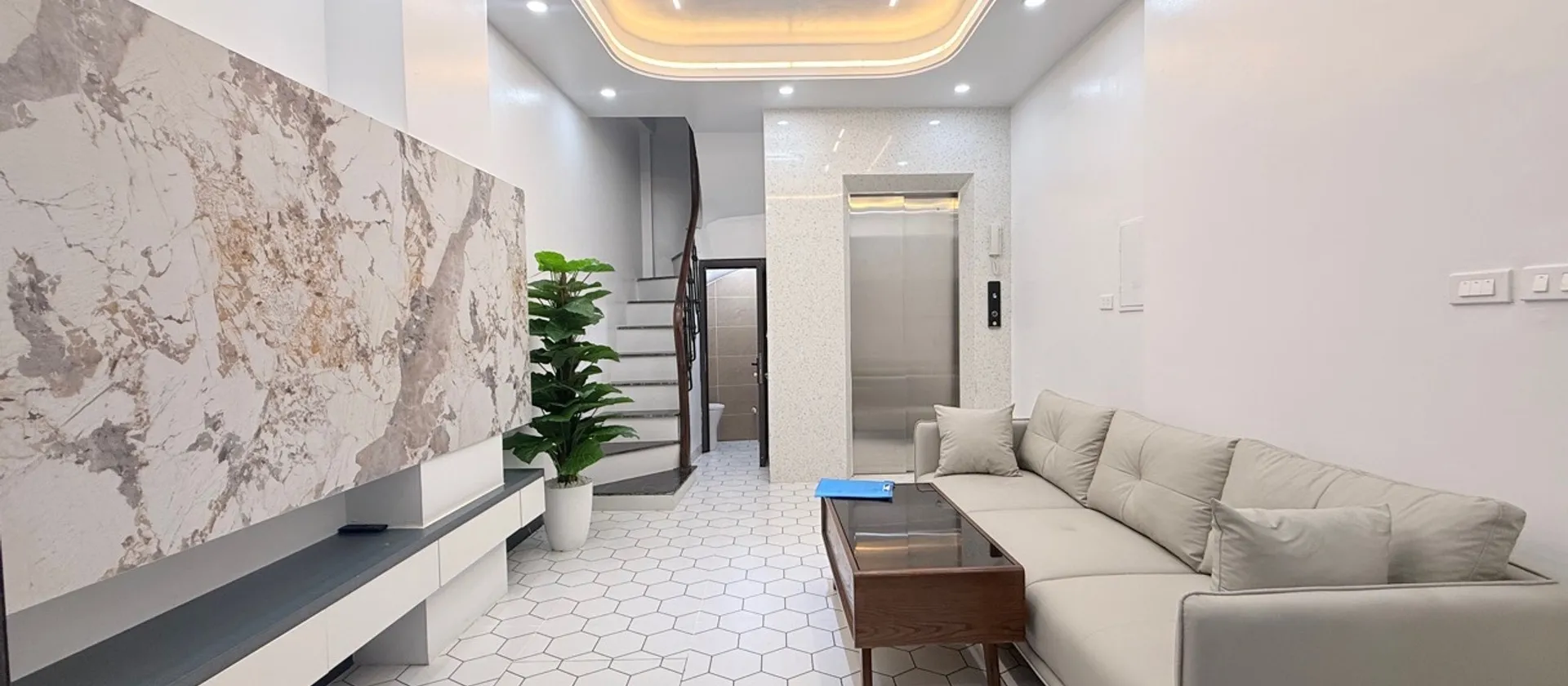 Bán nhà 6 tầng thang máy ngõ rộng tại Đống Đa, Hà Nội... Bán nhà riêng tại Ô Chợ Dừa, Hà Nội 01
