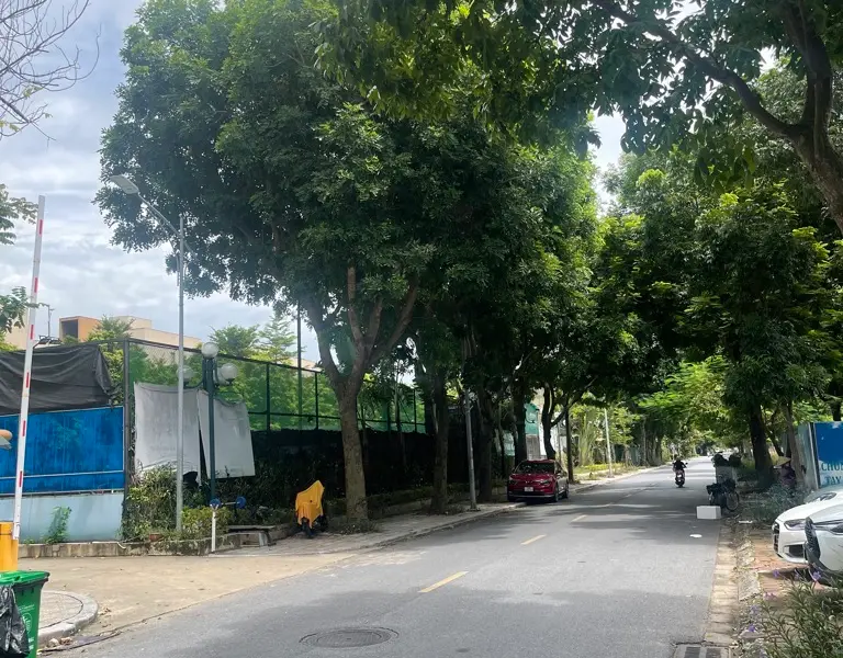 Bán căn hộ chân đế tầng 1 khu đô thị Việt Hưng Green Park, Long Biên, 205m2, kinh doanh đa năng... Bán partner tại Phú Nhuận, Hồ Chí Minh 01