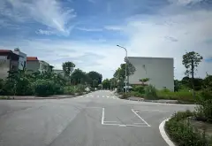 🏡 CHỊ GÁI NHỜ BÁN – LÔ ĐẤT ĐẸP KHU ĐÔ THỊ TIẾN PHAN, NHÃ NAM
📐 Diện tích: 85,2m²... Bán đất tại Nhã Nam, Bắc Ninh 06