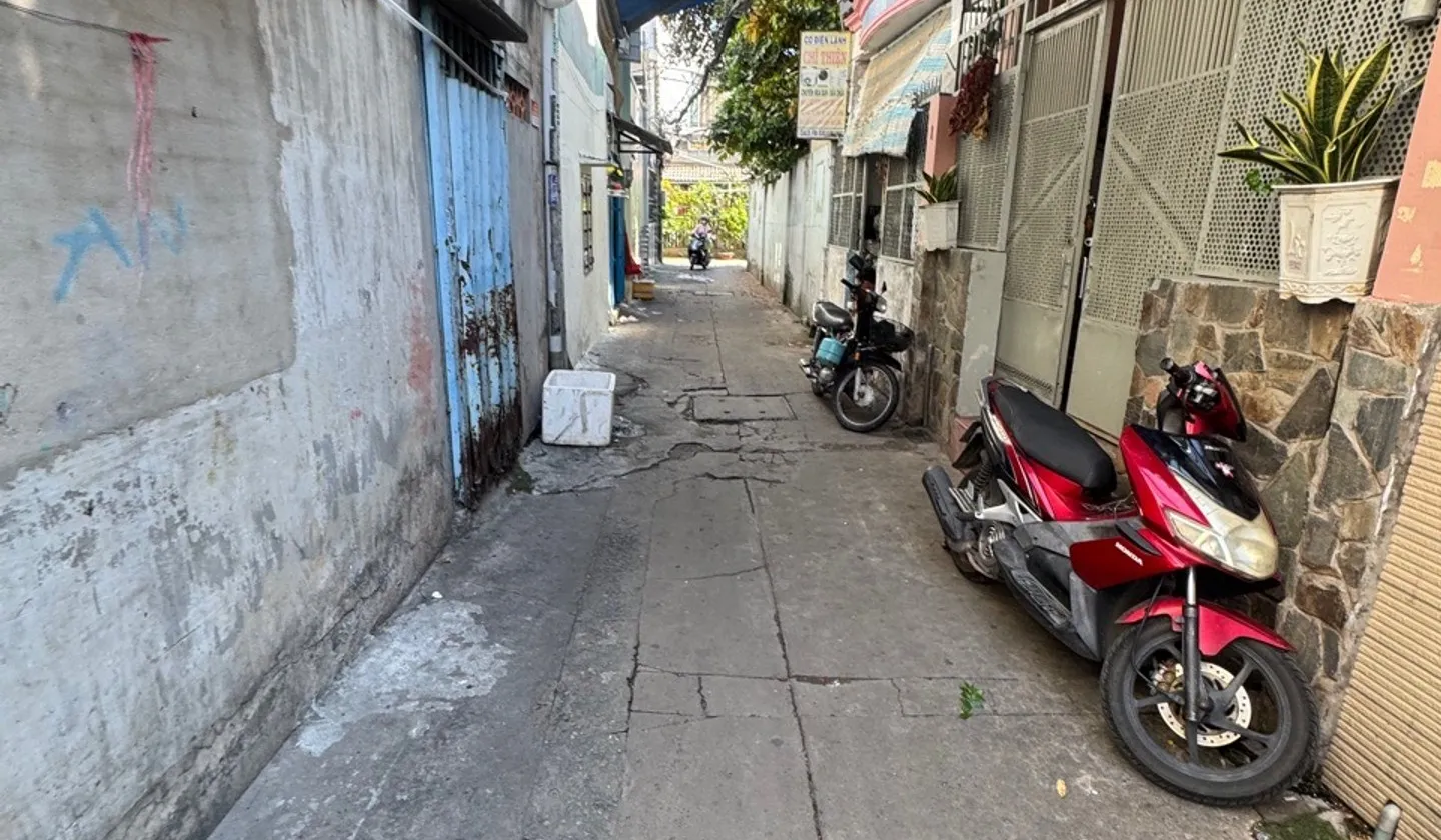 Cơ hội hiếm có: Nhà C4 có lửng chính chủ tại trung tâm Phường Bảy Hiền... Bán nhà riêng tại Bảy Hiền, Hồ Chí Minh 01