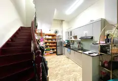 Nhà ngõ kinh doanh ô tô tránh gần Mặt Hồ Tây Sơn... Bán nhà riêng tại Đống Đa, Hà Nội 01