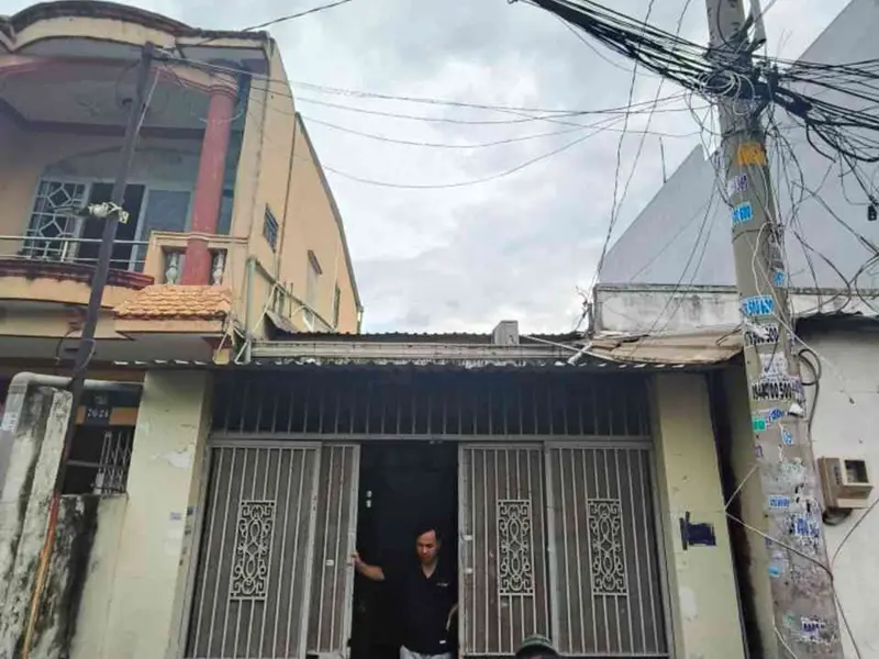 Nhà hẻm xe 7 chỗ, quận 12 - sổ vuông vức, tiện nghi đầy đủ... Bán nhà riêng tại Tân Thới Hiệp, Hồ Chí Minh 01
