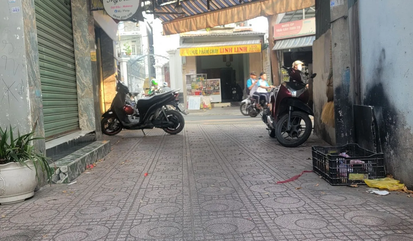 Bùi Quang Là 74/75... Bán nhà riêng tại An Hội Tây, Hồ Chí Minh 01