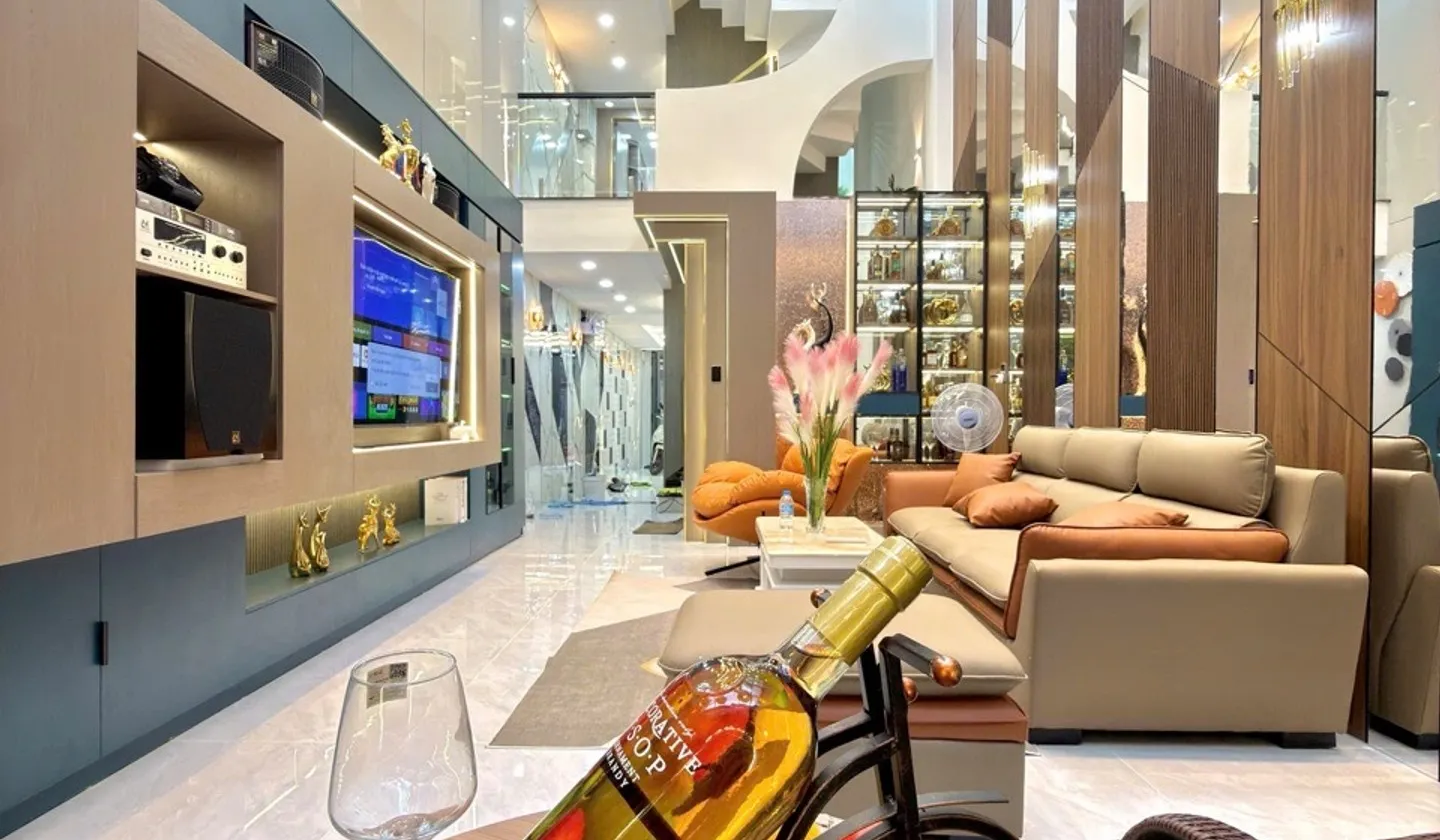 NHÀ ĐẸP TÂN SƠN – PHƯỜNG AN HỘI TÂY | 4×19M – THANG MÁY – FULL NỘI THẤT... Bán nhà riêng tại An Hội Tây, Hồ Chí Minh 01