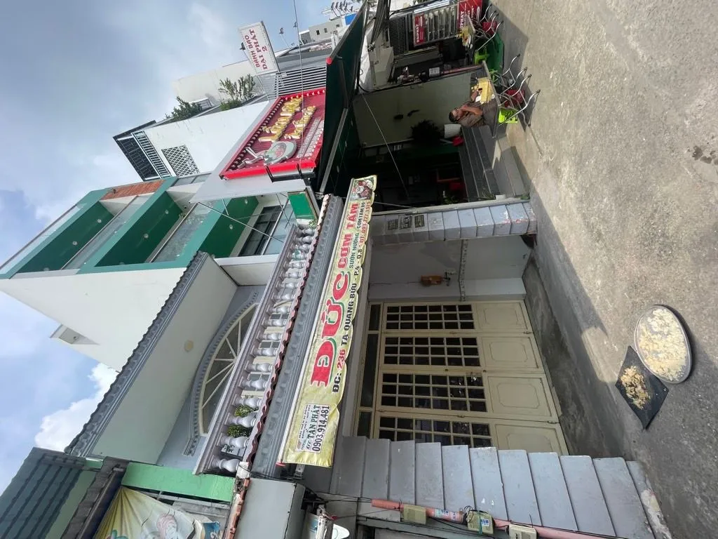 Nhà mặt phố Quận 8 giá yêu thương - cực hợp thuê kinh doanh... Bán nhà mặt phố tại Chánh Hưng, Hồ Chí Minh 01