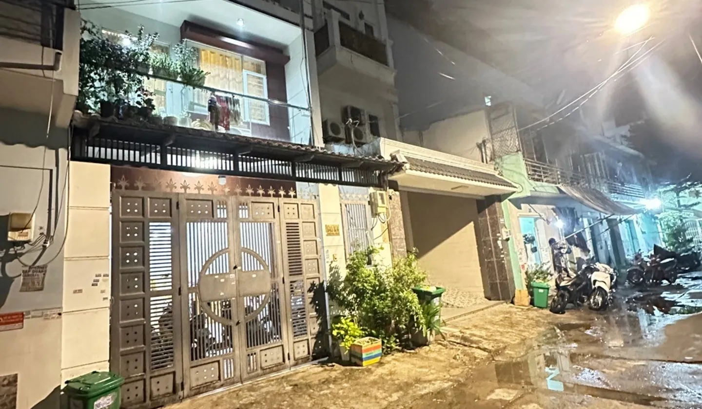 HẺM Ô TÔ 6M - 102M² - NGANG 5M VUÔNG VỨC - CẤP 4 TIỆN XÂY MỚI - HƯƠNG LỘ 2 - BÌNH TÂN... Bán nhà riêng tại Bình Trị Đông, Hồ Chí Minh 01