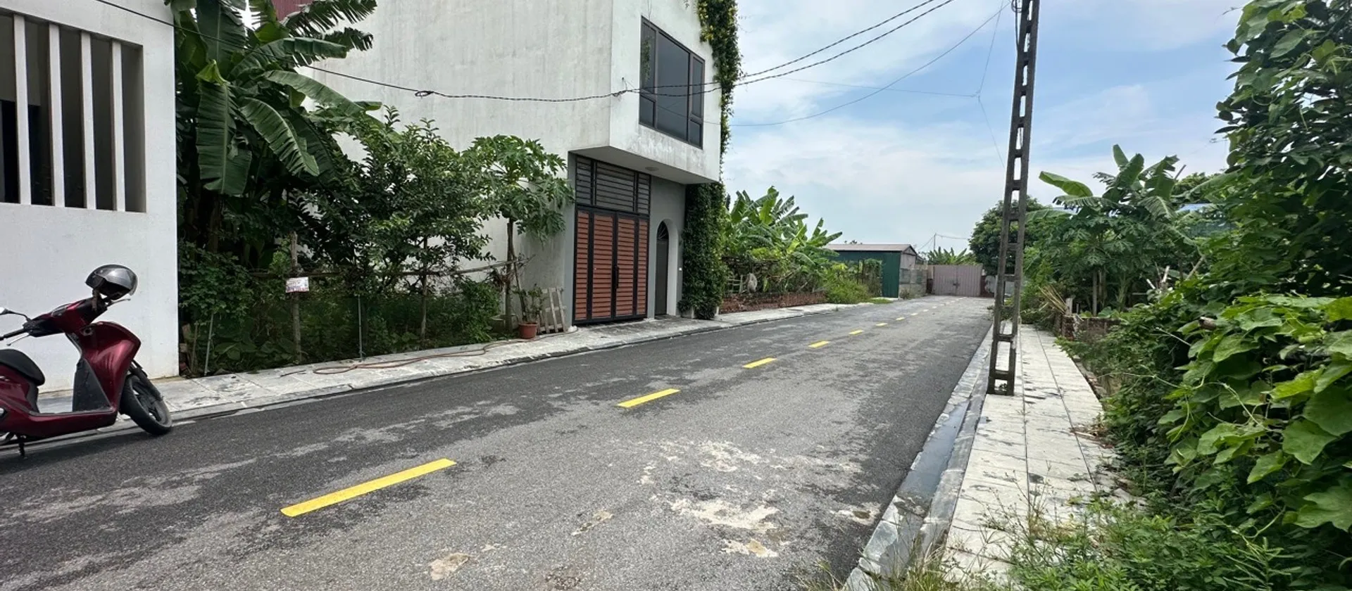 Bán nhà riêng 3 tầng tại Nguyên Khê, diện tích 85.9m2, pháp lý rõ ràng... Bán nhà riêng tại Phúc Thịnh, Hà Nội 01
