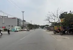 -
- Bán mảnh đất đấu giá phân lô tại sáp mai thiên lộc đông anh hà nội
-
DT 62m2 Mt 5m2.
2 mặt... Bán đất tại Thiên Lộc, Hà Nội 03