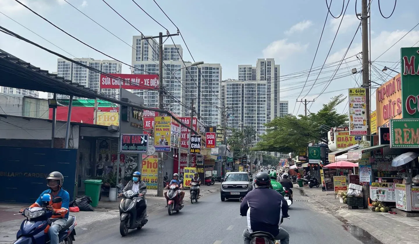 Nhà rộng mặt tiền ngay gần VinHome Quận 9, tiện ích đầy đủ... Bán nhà riêng tại Long Bình, Hồ Chí Minh 01