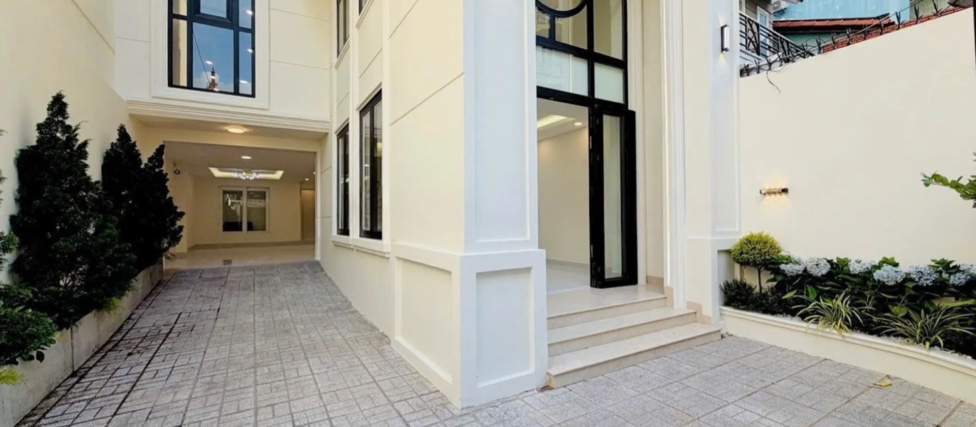 Biệt thự mặt tiền Lê Văn Thọ giá hẻm, ngang 6.7m, lộng lẫy nhứt xóm... Bán nhà mặt phố tại Thông Tây Hội, Hồ Chí Minh 01